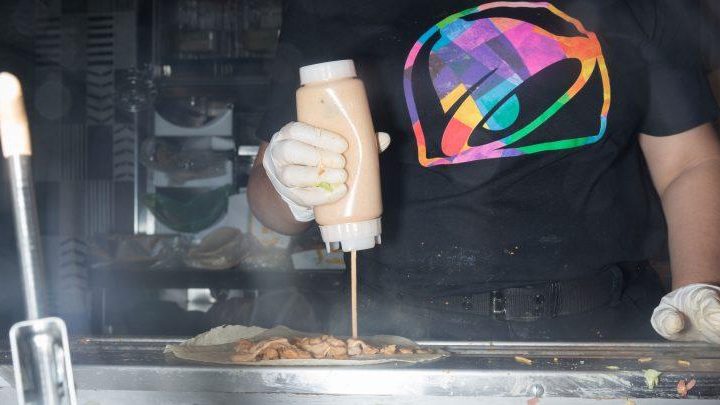 The Coolest Place to Get a Drink in Midtown Manhattan Is the New Taco Bell