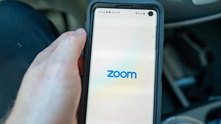 Zoom Removes Code That Sends Data to Facebook