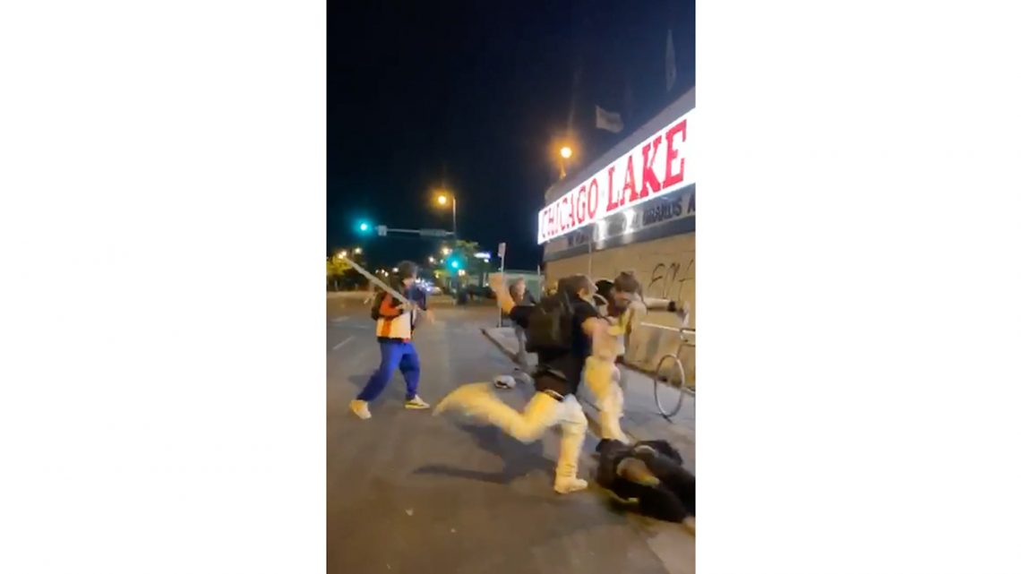 3 Young White Guys With a Machete Beat Up a Nonwhite Protester in Minneapolis