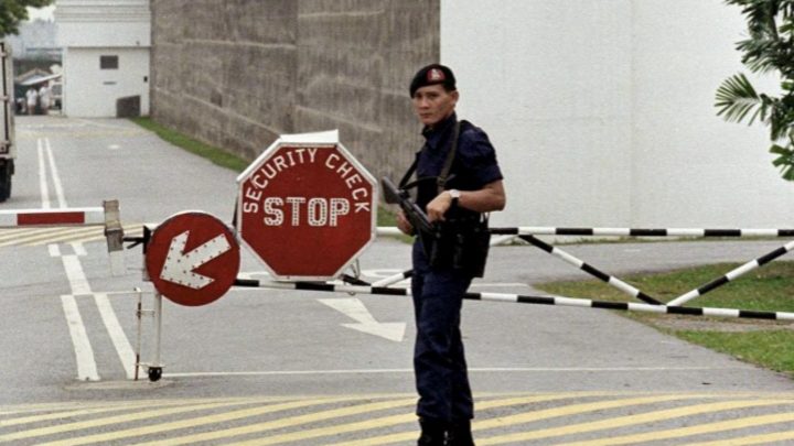 Singapore Halts Planned Hanging of Drug Trafficker One Day Before Execution
